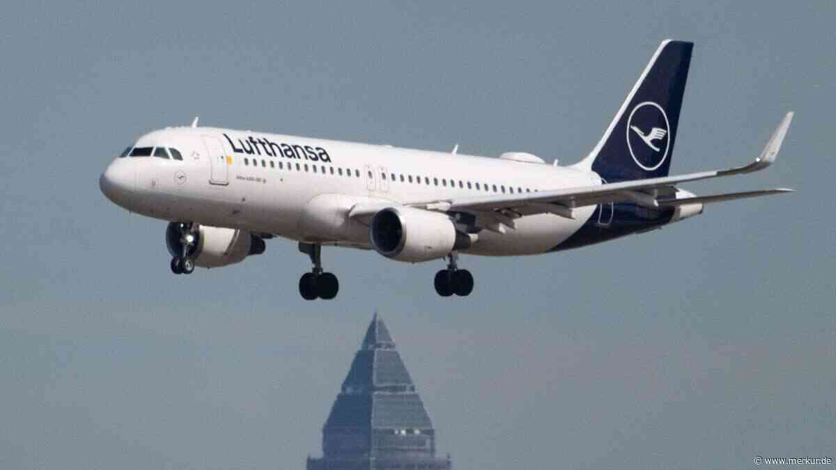 Vorfall am Gate: Lufthansa-Maschine am Flughafen Frankfurt sackt zu Boden