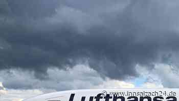 Lufthansa-Maschine knickt am Frankfurter Flughafen ein