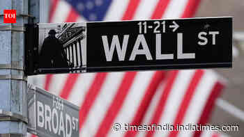 US stocks today: Wall Street opens mixed as AI stocks fall and oil prices ease
