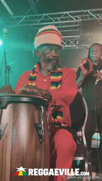 SATTA MASSAGANA 🟩🟨🟥 "We gonna do a little healing now with the drums!" 🔥 The Abyssinians in Dortmund