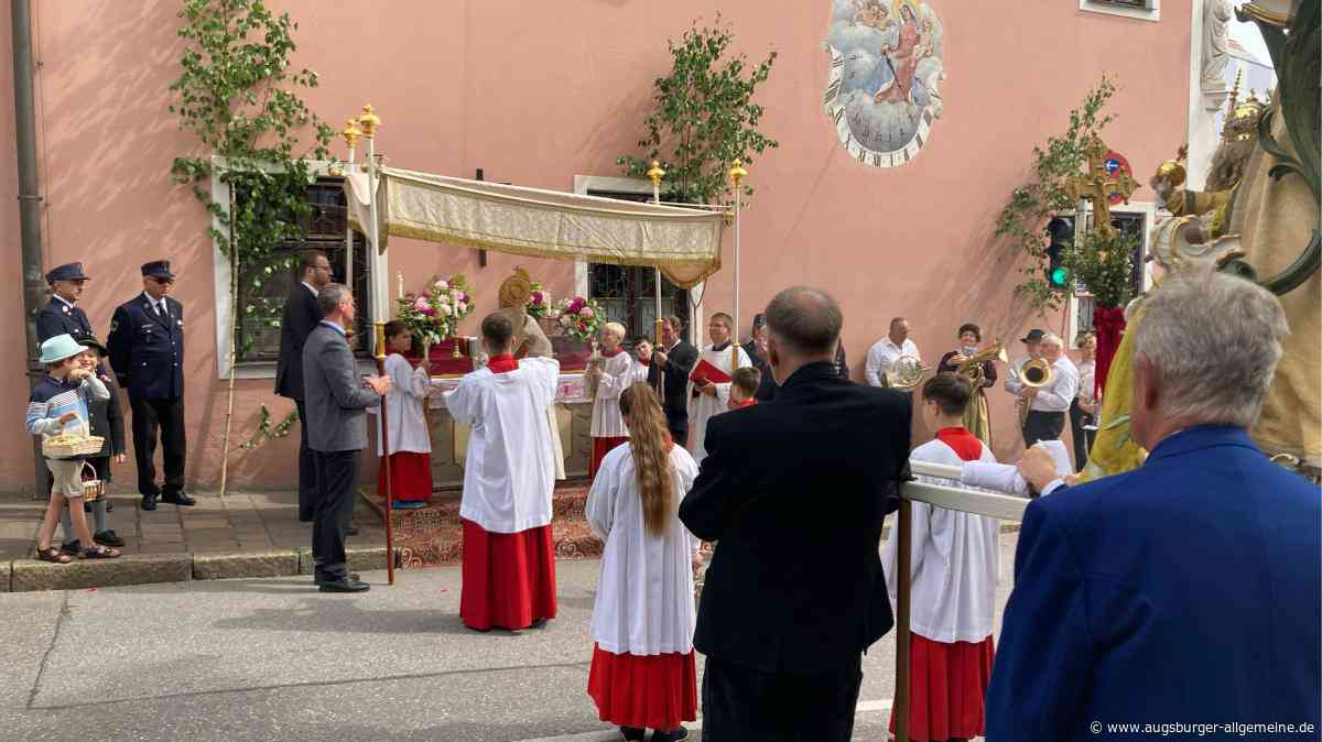 Fronleichnam: Mit Christus unterwegs in Dießen