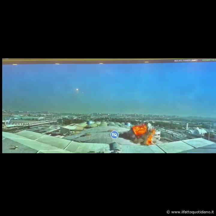 Il video del momento in cui un drone iraniano colpisce l’aeroporto di Kuwait City: l’impatto è devastante