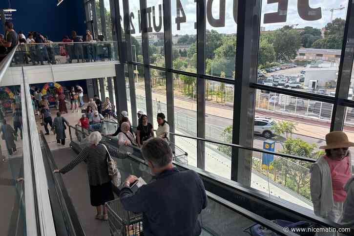 Forte affluence, circulation fluide, comité d’accueil... : on était à l’ouverture du nouvel hypermarché Lidl d’Antibes ce jeudi