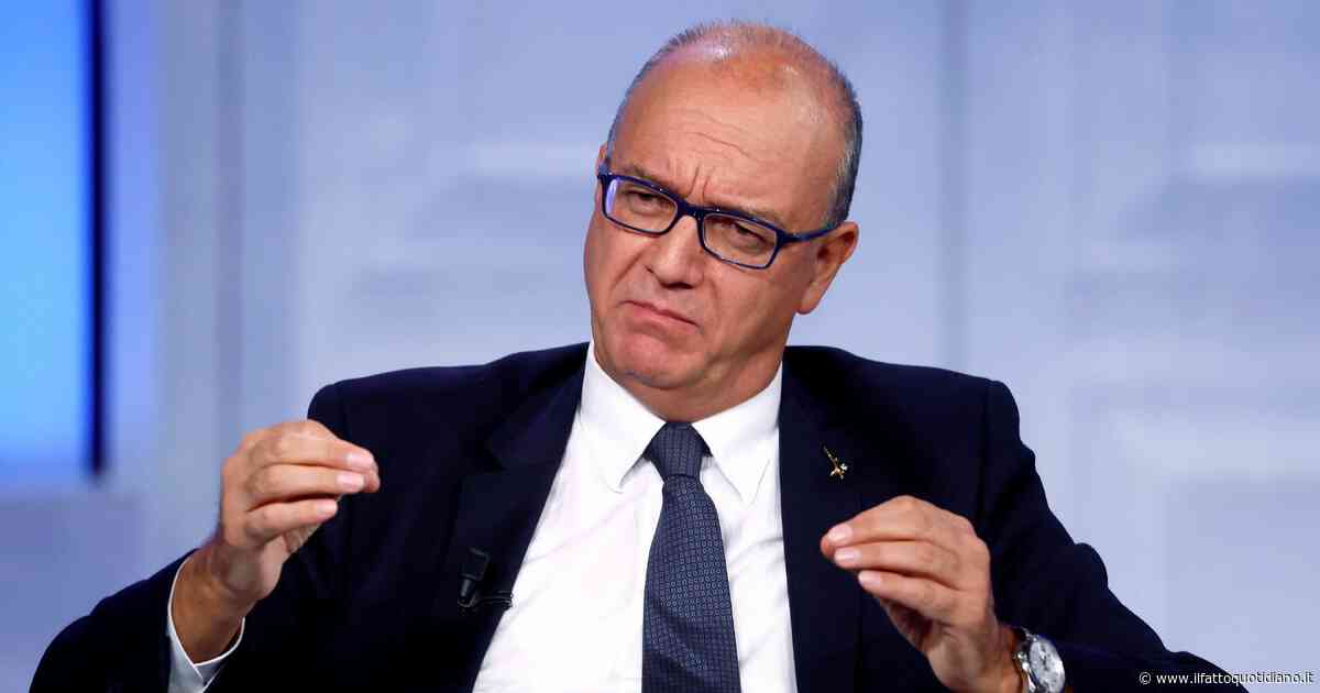 Consenso informato per l’educazione affettiva a scuola: il ddl Valditara è legge tra le proteste. “Vincono la paura e l’oscurantismo”