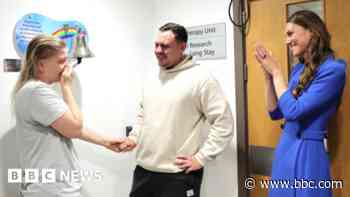 Kate hugs mum ringing 'end of cancer treatment' bell