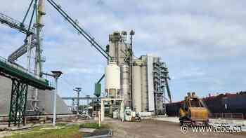 Agricultural giant at centre of urban-rural housing divide in Ontario border city