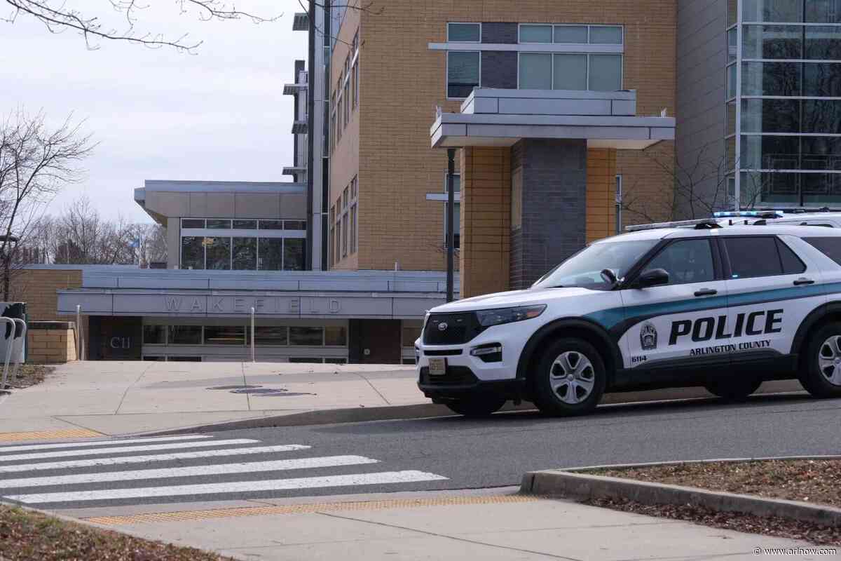 JUST IN: Bomb squad responding to threat at Wakefield High School