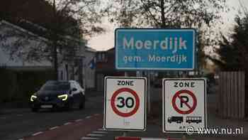 Deze maand nog geen besluit over voortbestaan Moerdijk
