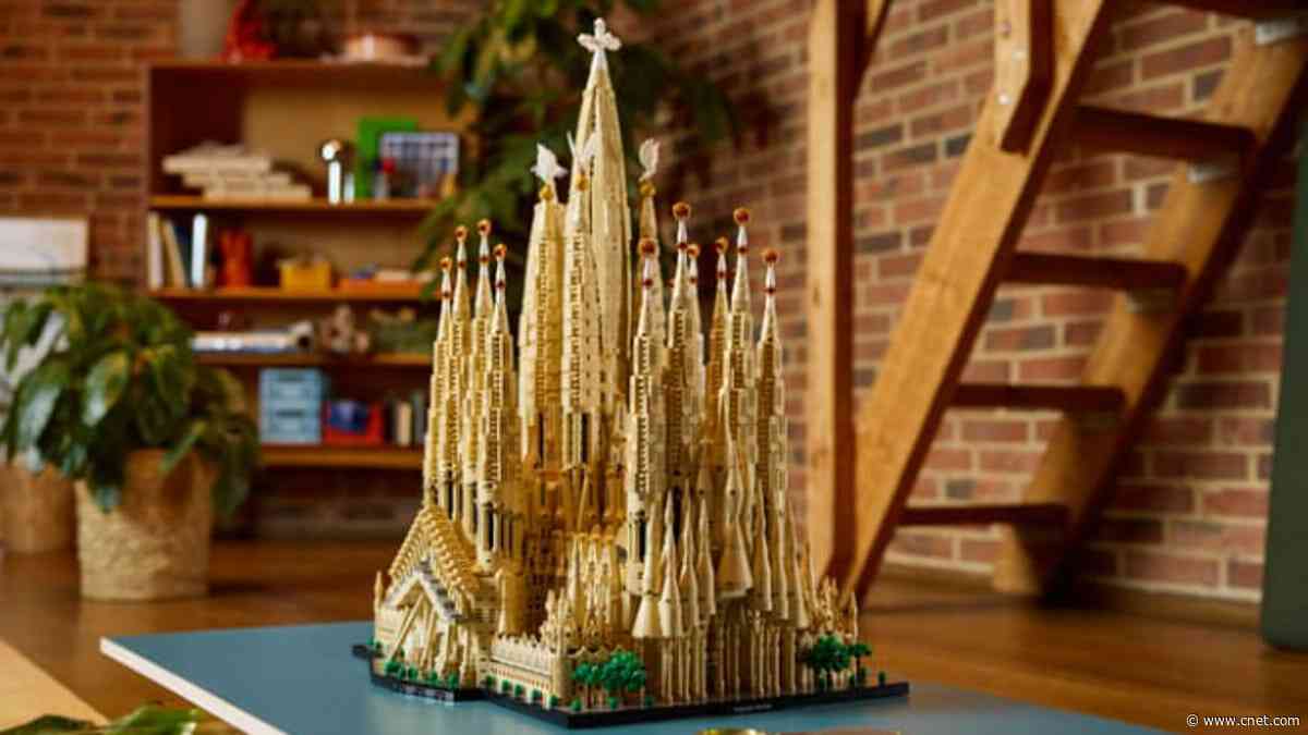 Lego's Biggest Build Ever Is Here and It's $800