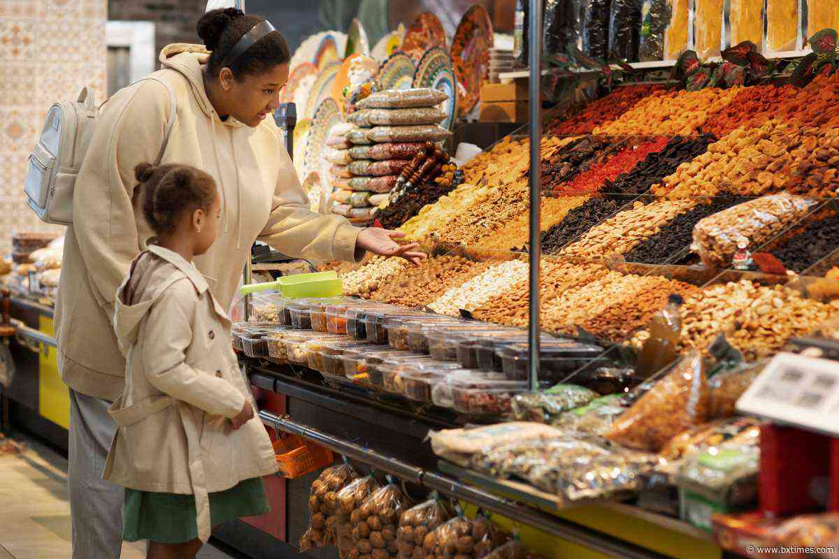 Bronx Times Opinion | Don’t let Albany disrupt the deals that help local stores compete