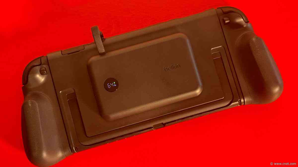 Belkin's Pricey New Battery Grip Makes My Switch 2 Feel Like a Steam Deck