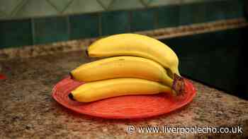 Bananas stay fresh and yellow for '2 weeks' when stored in 1 location
