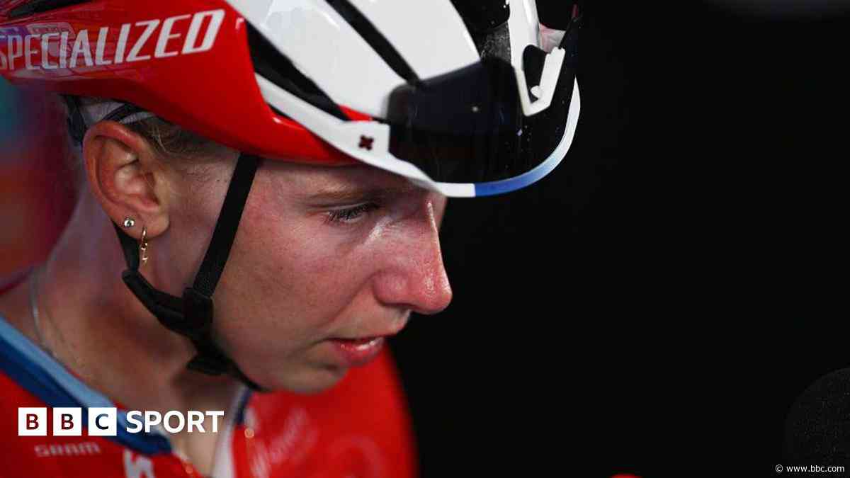 Wiebes disqualified after winning opening Giro stage