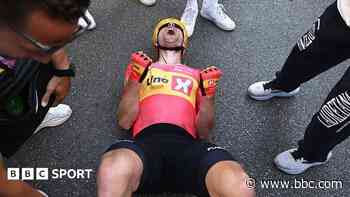 Dversnes claims win at neutralised Giro stage 15