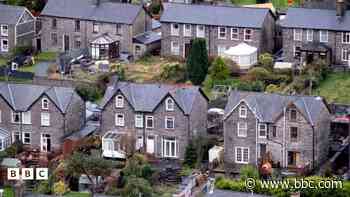 Treth y cyngor: Ystyried a ddylid bwrw ymlaen â newidiadau
