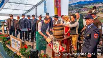 Bieranstich, Familientag und große Vorfreude: Doppeljubiläum in Neukirchen gestartet