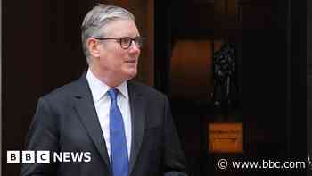 Starmer uses disappearing messages on his phone, No 10 confirms
