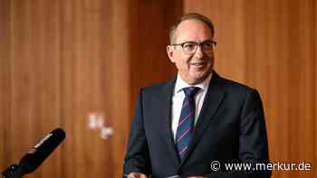 „Prioritätensetzung“: Innenminister Dobrindt streicht unabhängiger Asylberatung alle Gelder
