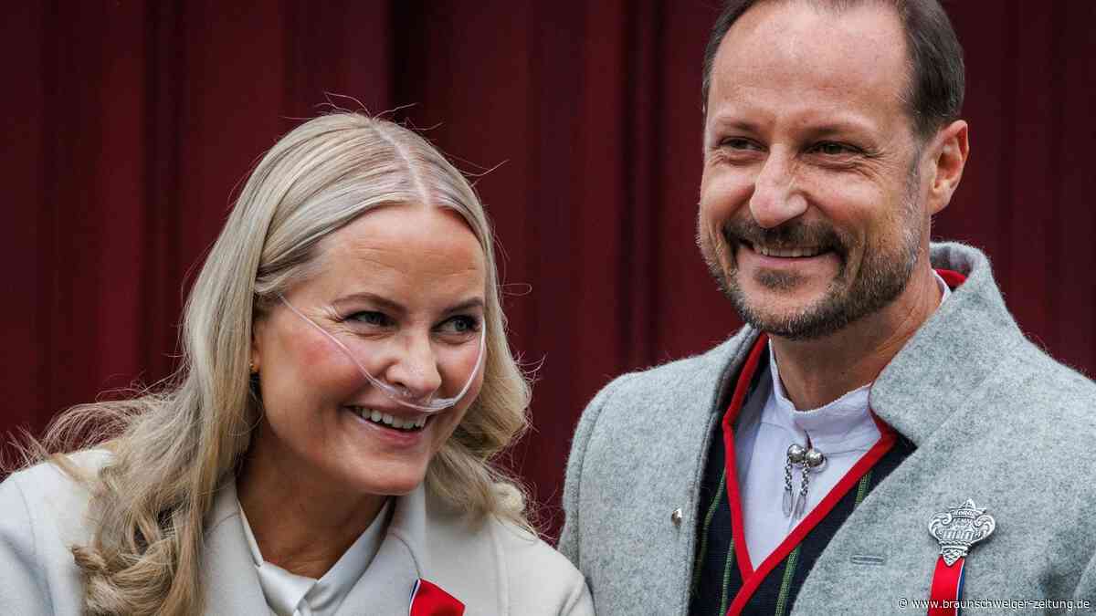 Mette-Marit in Klinik – Haakon bricht Reise ab: „Zusammen zu sein gibt uns Kraft“