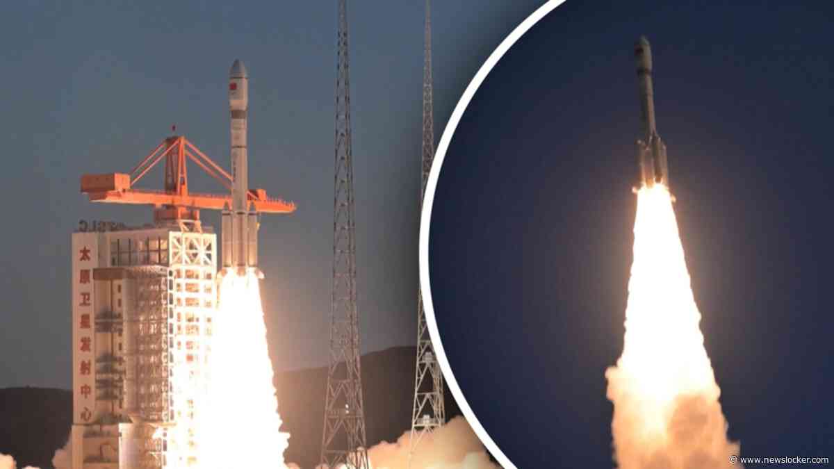 Indrukwekkende beelden: China lanceert groep satellieten de ruimte in