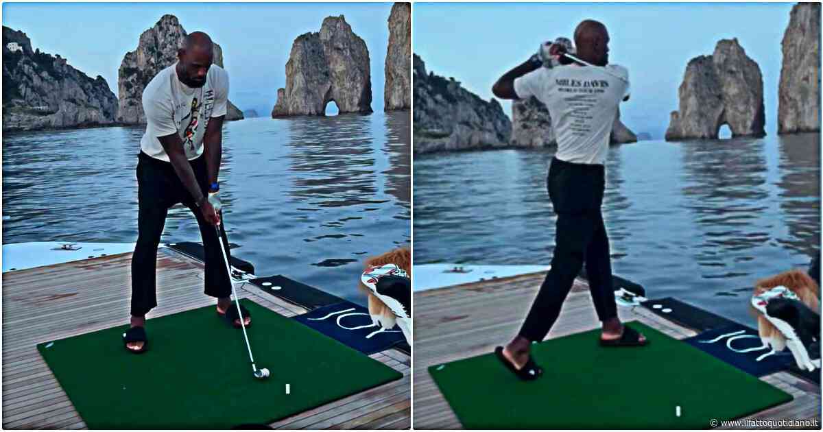 Palline buttate in mare davanti ai Faraglioni di Capri: il video di LeBron James che gioca a golf sul suo yacht