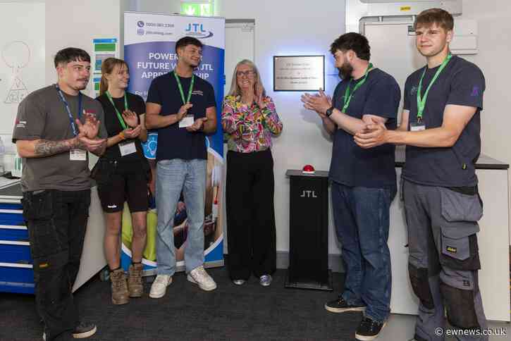 Skills Minister officially opens new JTL £1m training centre
