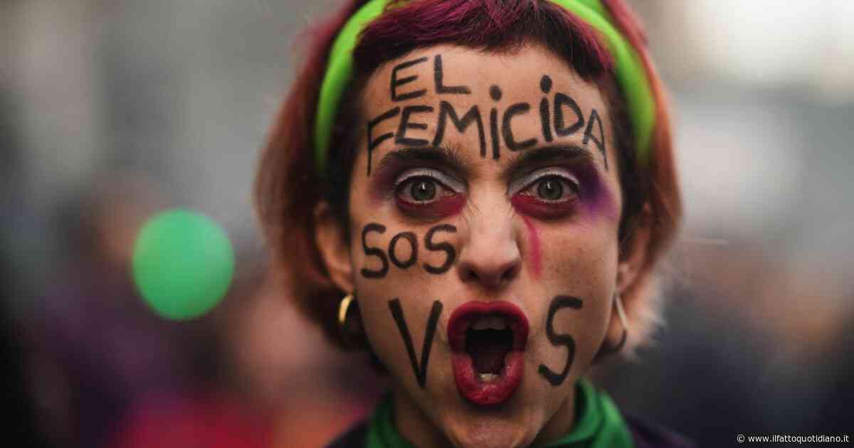 Argentina, l’anniversario di “Ni una menos” segnato da altri femminicidi. Ma Milei taglia fondi e programmi contro la violenza di genere