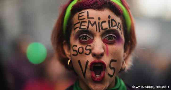 Argentina, l’anniversario di “Ni una menos” segnato da altri femminicidi. Ma Milei taglia fondi e programmi contro la violenza di genere