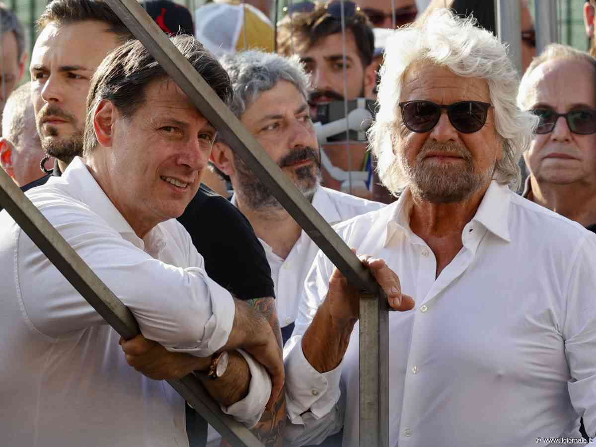 Grillo attacca Conte sulle rinnovabili: “In Sardegna il campo largo fa la figura dei cialtroni”