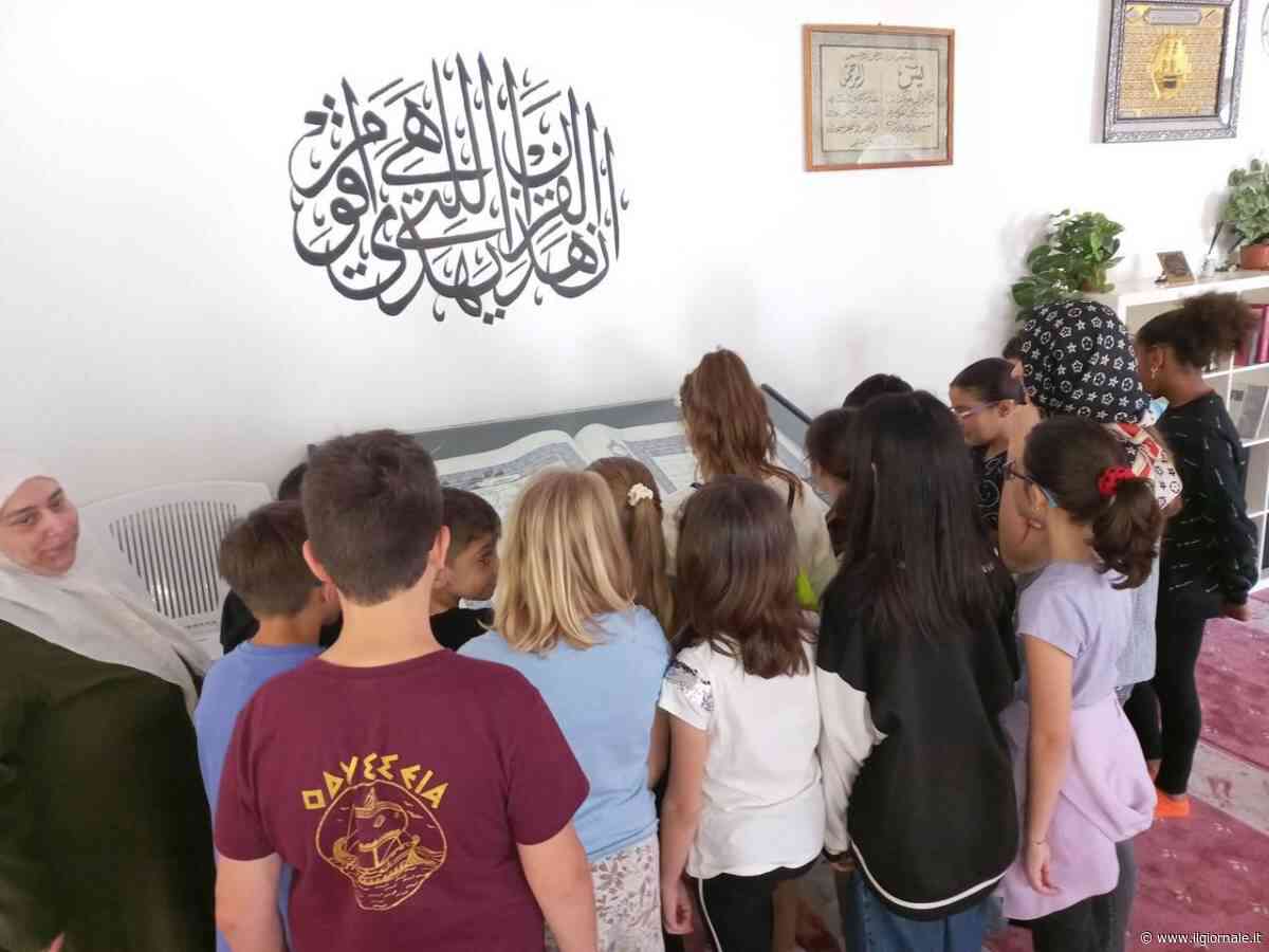 Il paradosso italiano nelle scuole: si vietano le gite in chiesa, ma si va in moschea