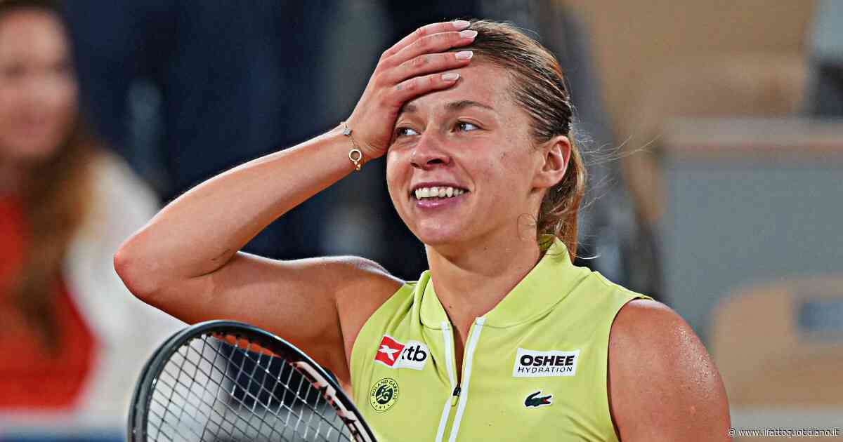 “Non ho uno sponsor, mi compro da sola i completi”: la favola di Chwalińska. Aveva lasciato il tennis, ora è in finale al Roland Garros dalle qualificazioni
