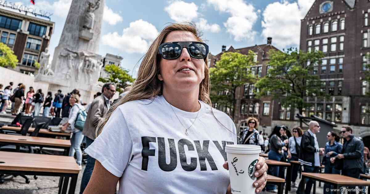 Arnhem rekent op 100 betogers bij concert Ye; ‘Stil protest’ tegen rapper in Amsterdam