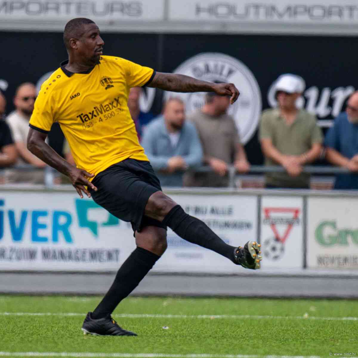 Van kampioen met FC Twente naar finale voor derde klasse: Douglas wil omhoog met TVV