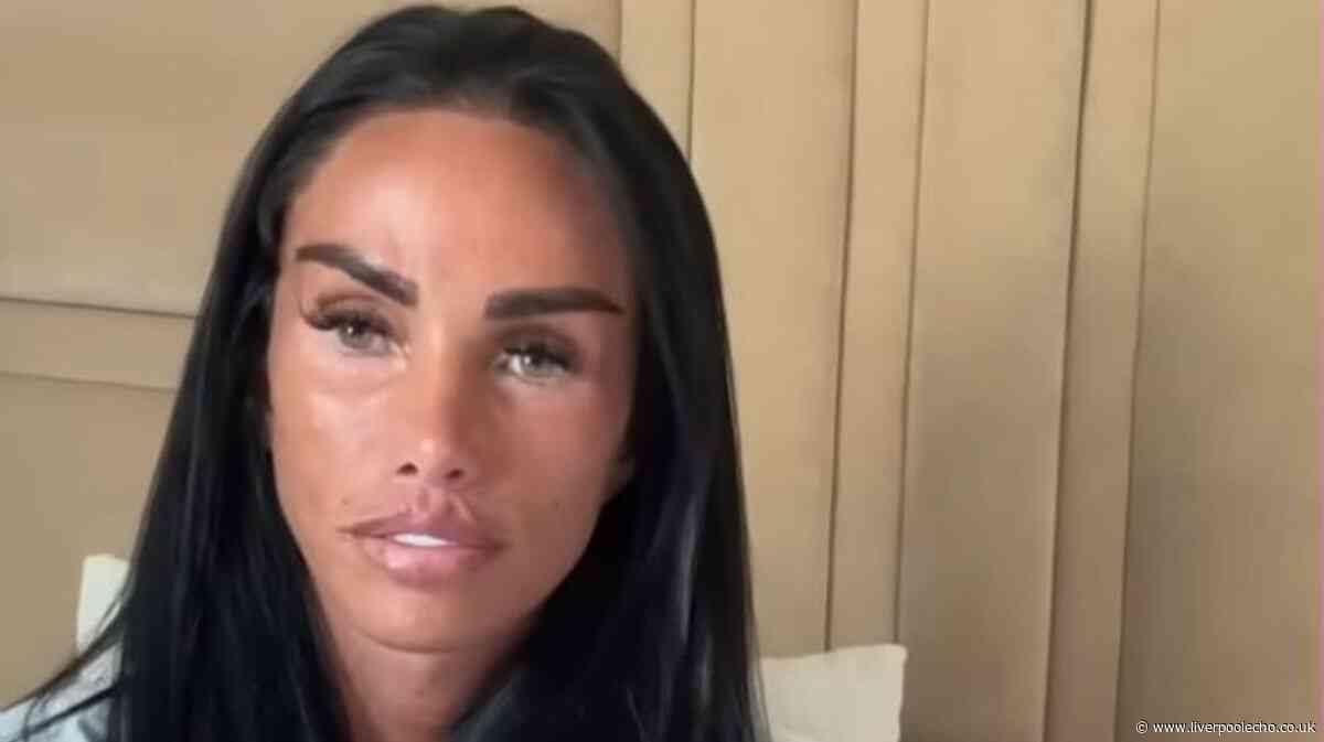 Katie Price returns to UK from Dubai amid 'divorce' rumours
