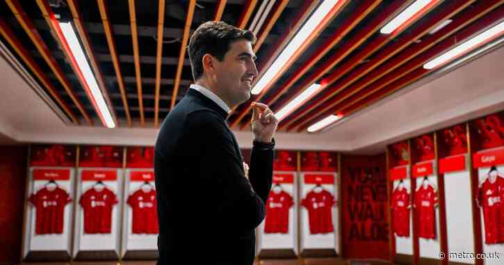 Liverpool plot move for Man Utd target to become first signing of Andoni Iraola era