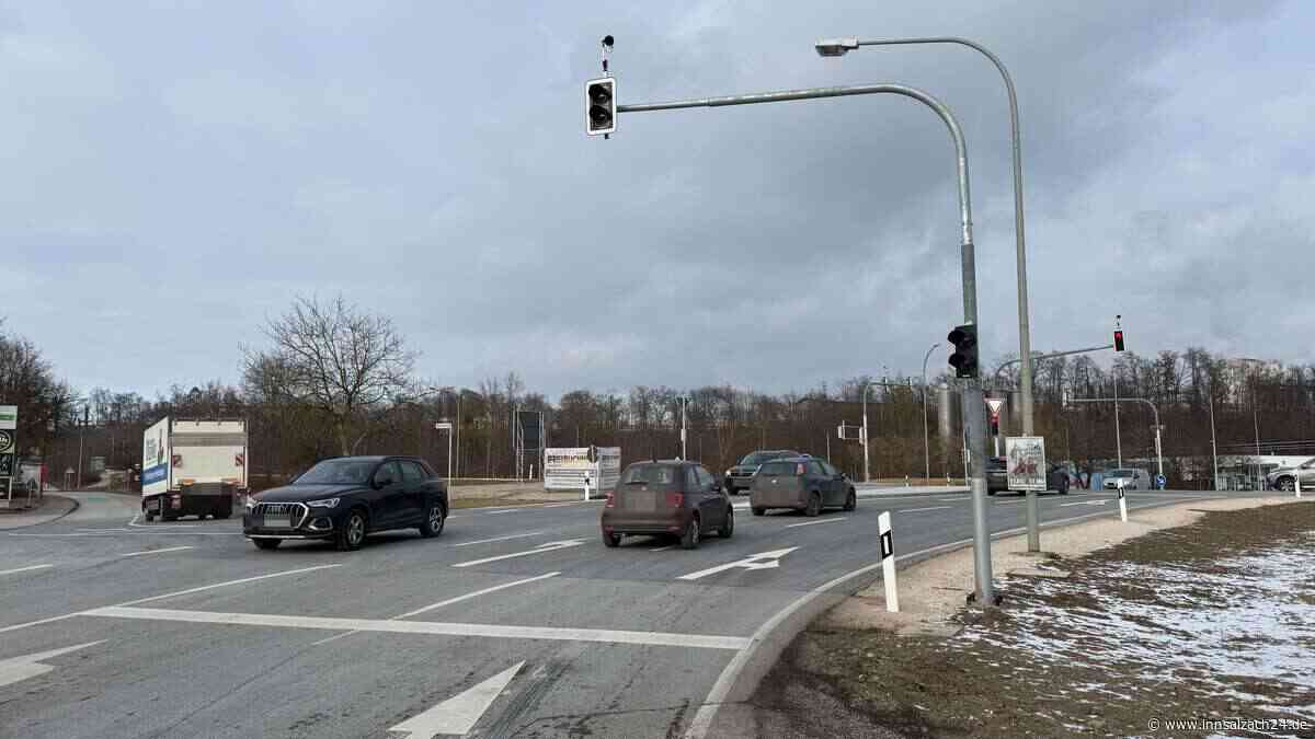 Trotz Kritik an der Ampelanlage in Burgkirchen: Warum die Gemeinde dennoch zufrieden ist