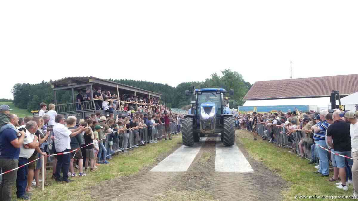 Bulldog-Ziang in Randelsried: Schlepper hüpfen auf Betonplatten