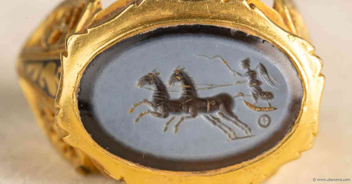Rare Roman-era gold ring found by metal detectorist