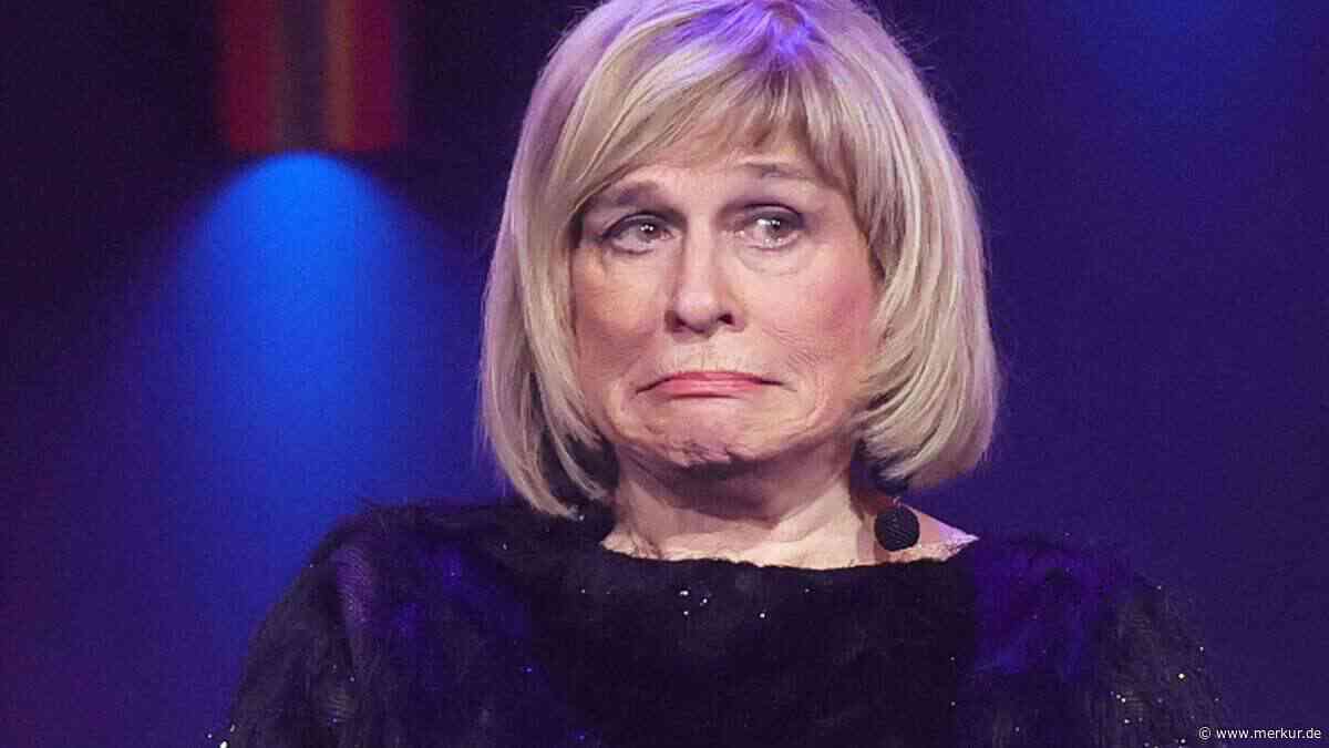 Gesundheitliche Gründe: Schlager-Ikone sagt Termin ab – befreundete Legende springt trotz Ruhestand ein