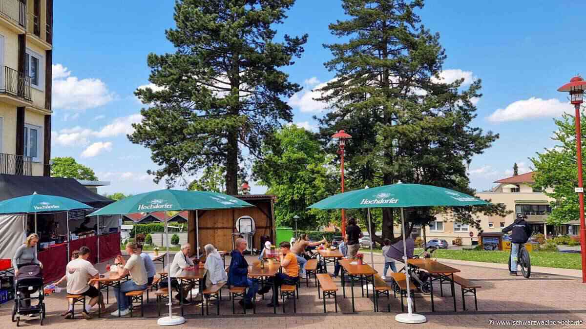 Imbissbetreiber übt weiter Kritik: Streetfood-Sommer in Dobel läuft gut – zumindest für fast alle