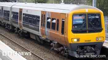 Broken rail causes disruption for passengers