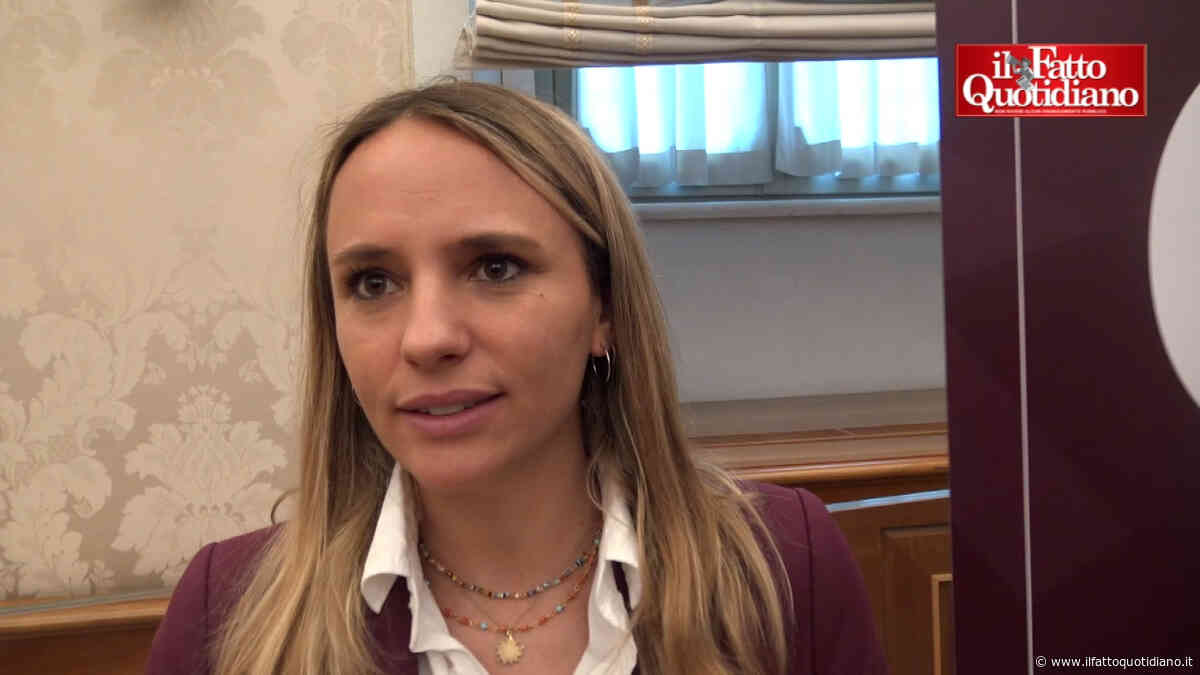 “Da Valditara a Bongiorno, sulla violenza di genere non troveremo alleati nella destra”: al via la campagna “Libere anche qui” sul consenso digitale