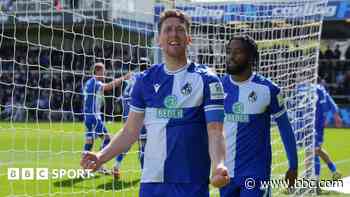Midfielder Smallwood pens permanent Bristol Rovers deal