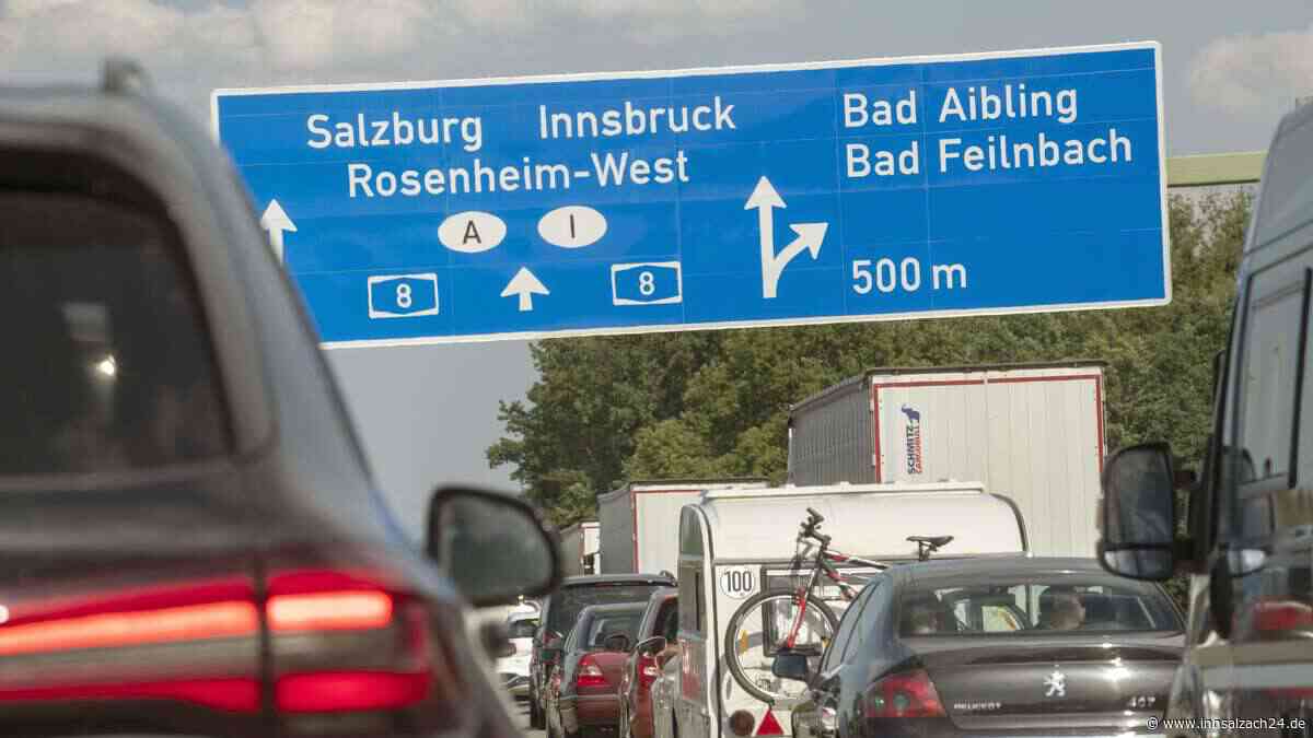 Lkw-Blockabfertigung auch am Freitag: Rückstau bis auf A8 Anschlussstelle Bad Aibling