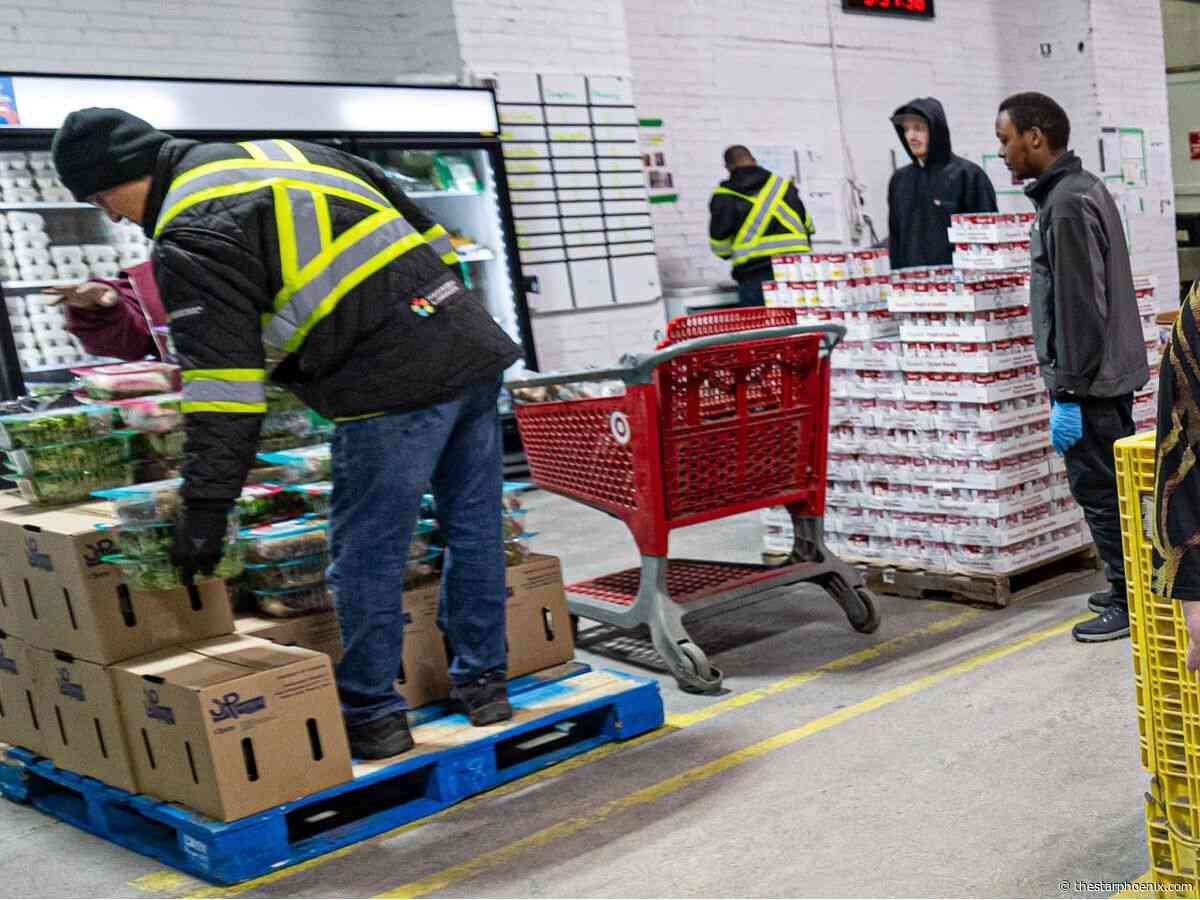 Food bank report finds small improvements in Sask., but food bank director says issues persist