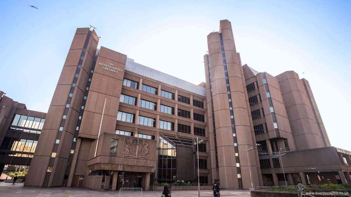 Drunk woman flashed children and strangers in Bootle street