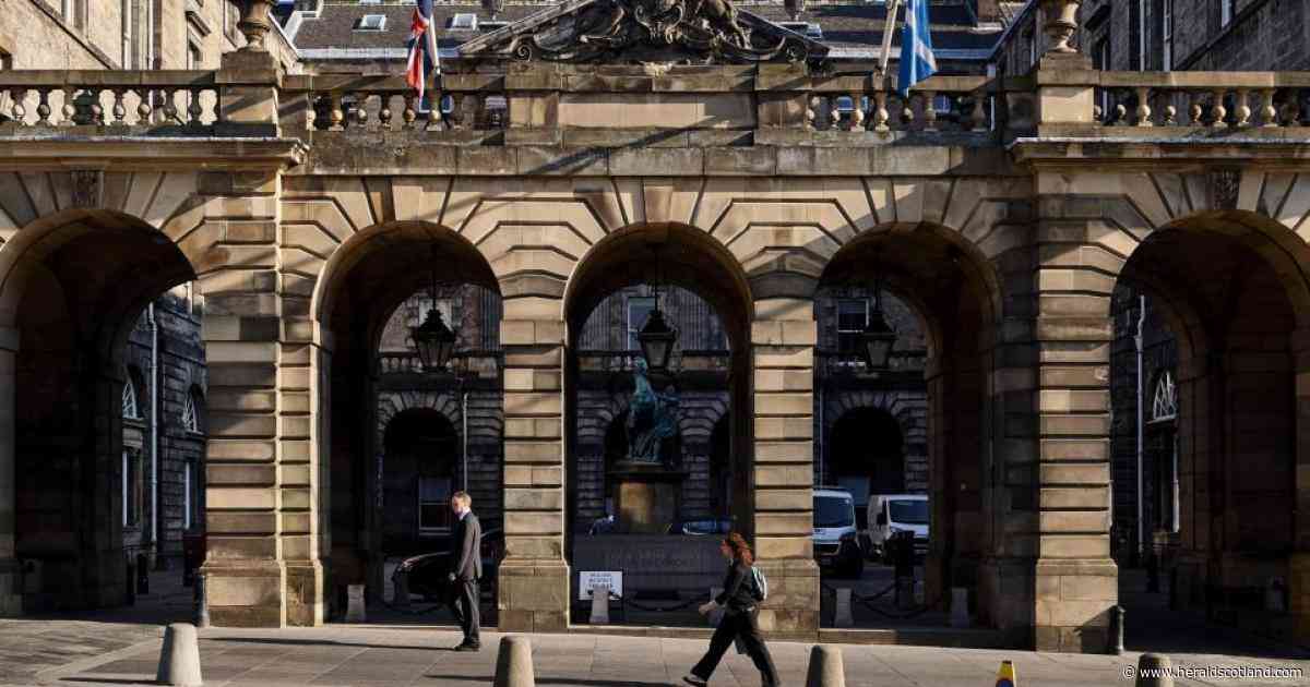 Report into man's death in City Chambers toilet cubicle to be heard in private