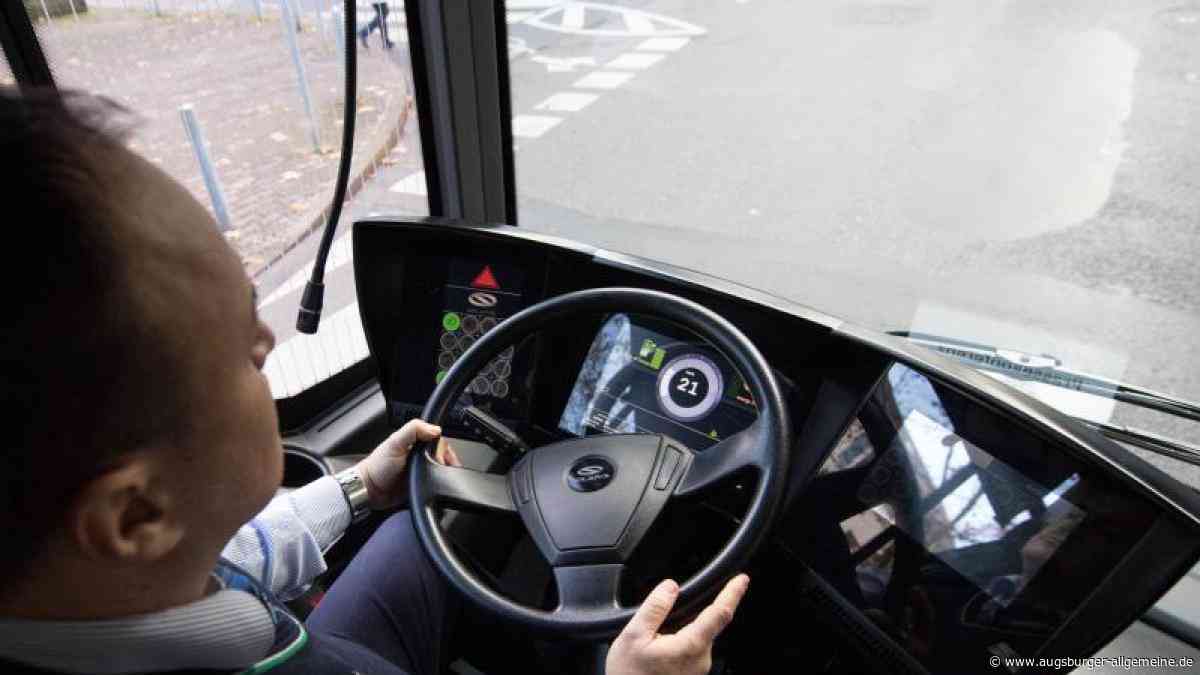 Lieber gar nicht erst trinken? So schlimm ist die Toilettensituation für Busfahrer in der Region