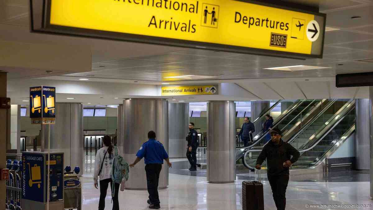 Trumps Migrationspolitik: US-Gericht kassiert Stopp von Einwanderungsanträgen