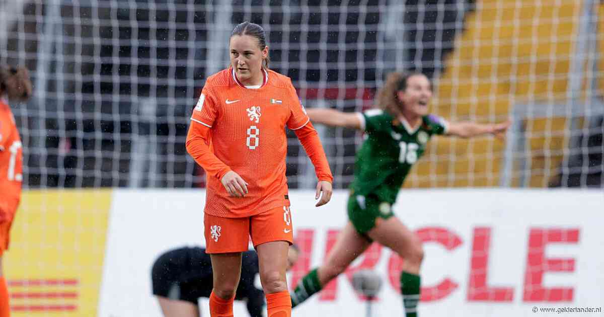 Oranje Leeuwinnen lijken rechtstreekse WK-kwalificatie te kunnen vergeten na zeperd in Ierland